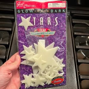 New great explorations, glow-in-the-dark stars